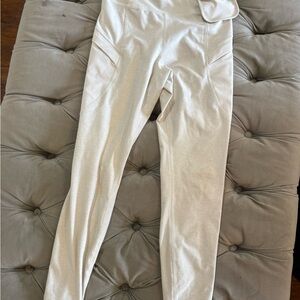 Old Navy Go-Dry Cream Leggings